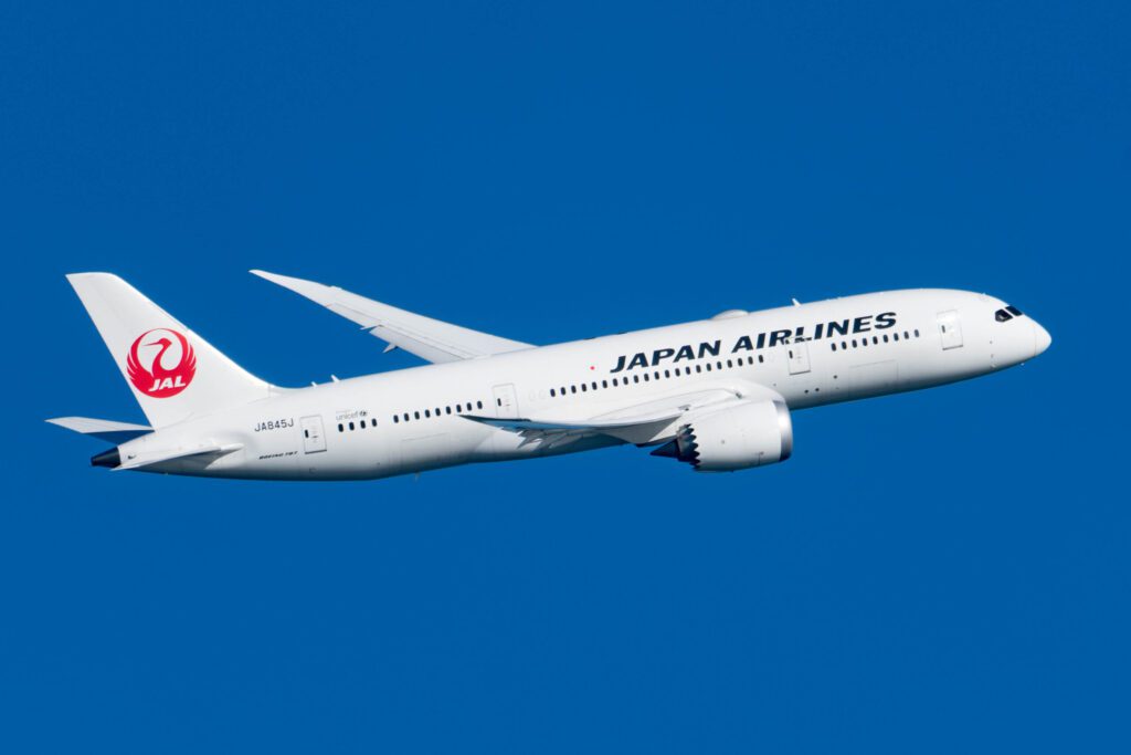 Japan Airlines Takes Action: Executives' Pay Cuts Amid Pilot Scandals