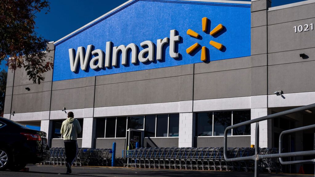 Walmart Achieves Strong Q4 2025 Revenue Growth