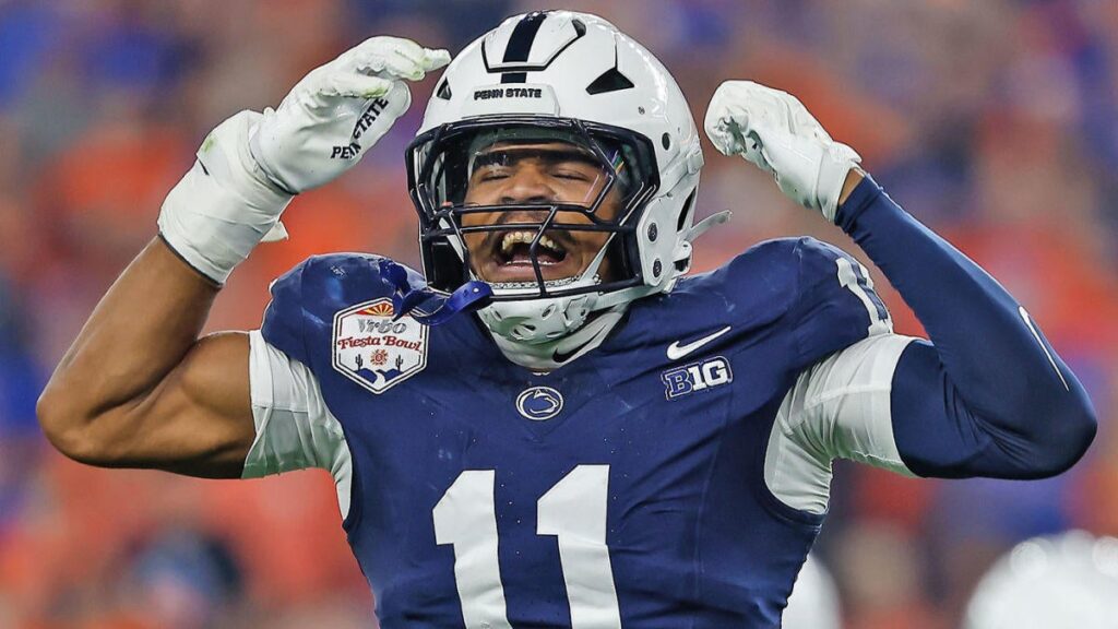 Bears Make Bold Move For Carter As Qbs Heat Up