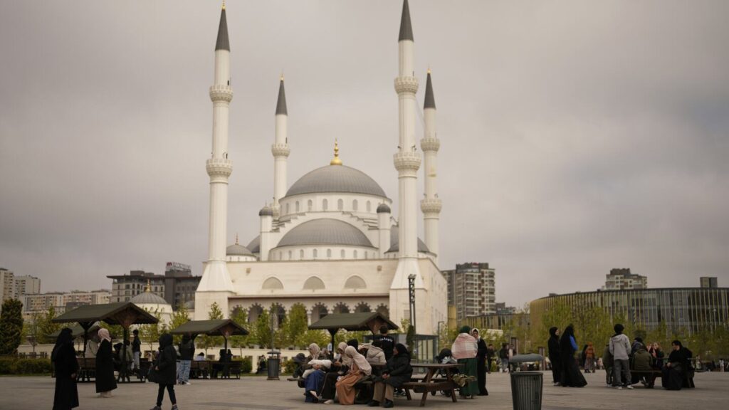 Istanbul Rocks: A 6.2 Magnitude Earthquake Hits City