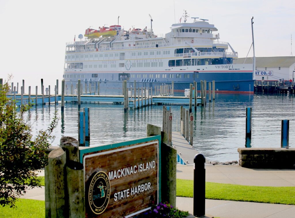 Cruise Ships Arriving At Mackinac Island: Your 2025 Viewing Guide