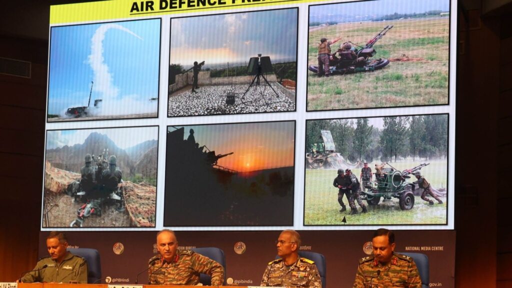 Pak Army Faces Heavy Losses At Loc