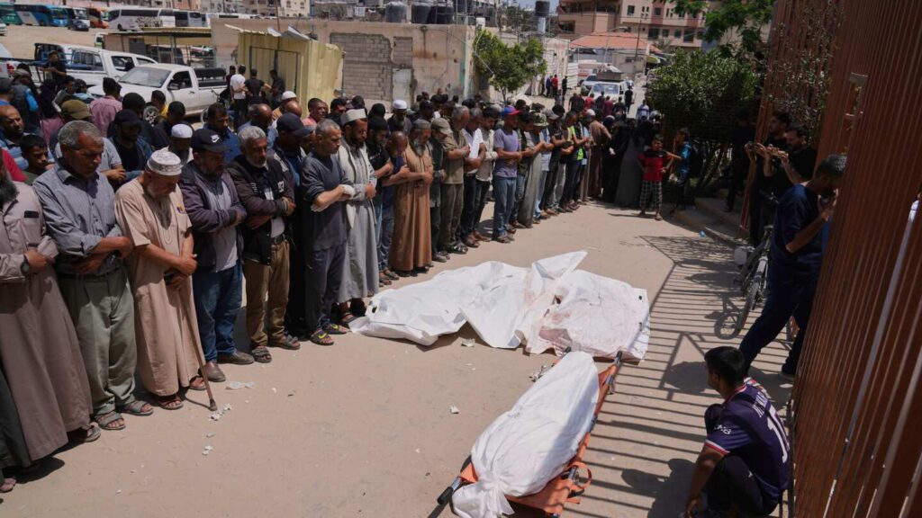 Israeli Forces Strike Near Gaza Aid Scene, Claims Three Lives,