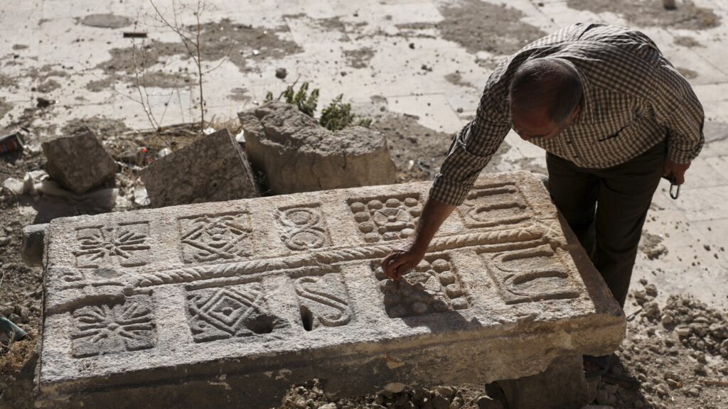Syrian Contractors Uncover Hidden Ancient Tomb Complex