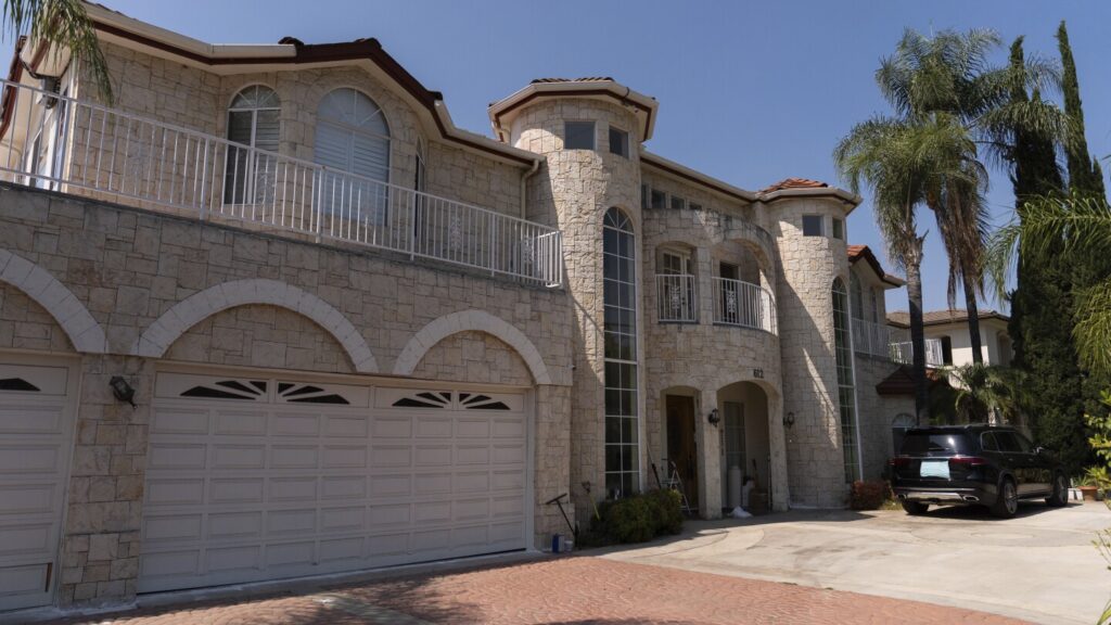 California Couple Faces Investigation For Alleged Surrogacy Fraud And Child