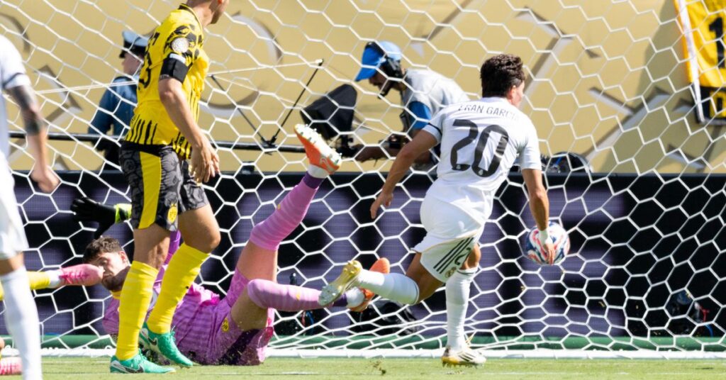 Thrilling Showdown: Real Madrid Edges Borussia Dortmund 3 2
