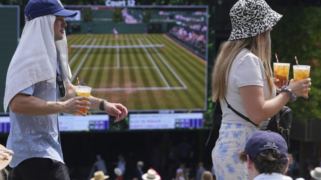 Wimbledon: Fans And Players Beat The Heat Amid Record Temperatures