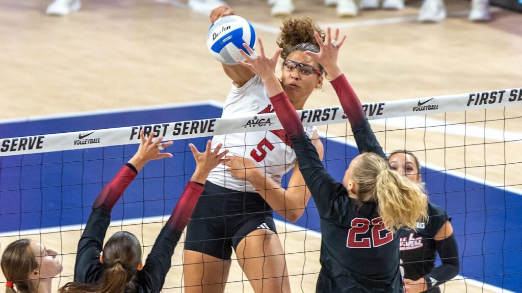 Huskers Triumph Over No. 6 Stanford In Straight Sets