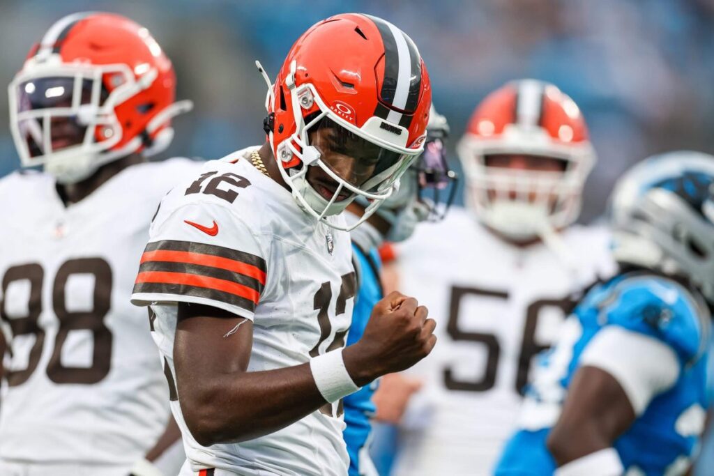 Sanders Shines In Preseason Debut With Two Touchdowns And Three