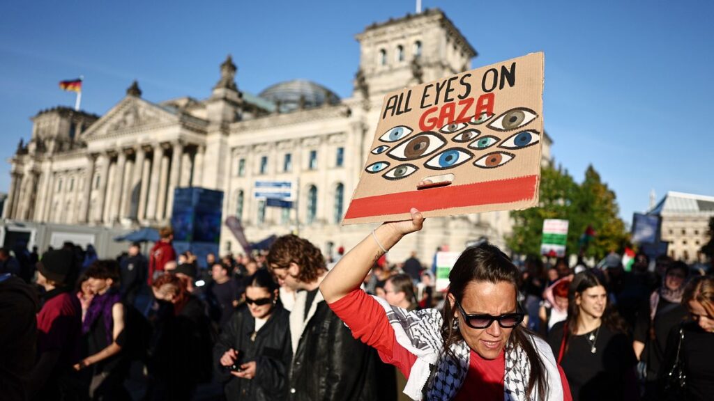 Germans Rally In Berlin For Peace: Demands To End The