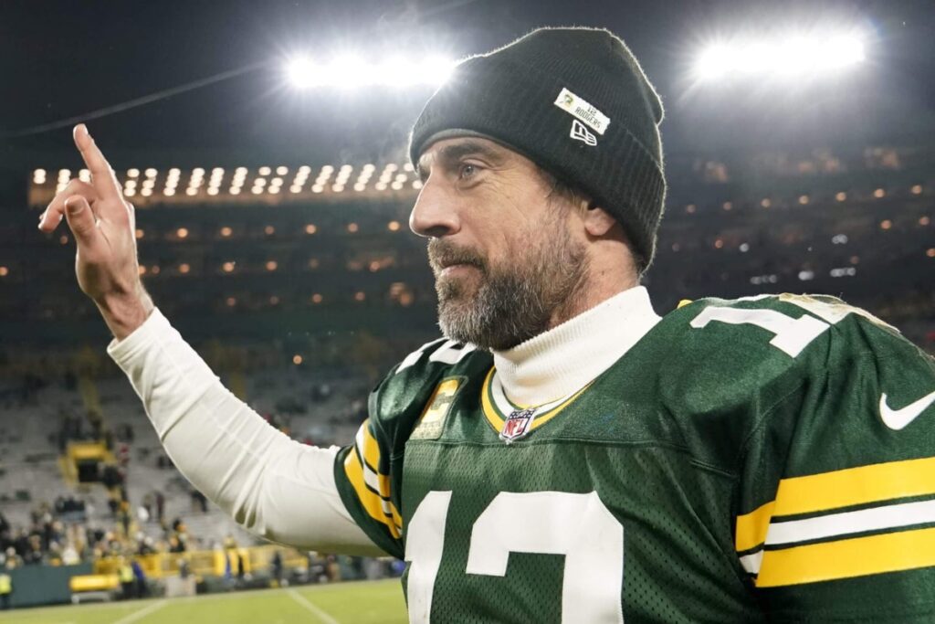 Aaron Rodgers Reflects On 18 Years In Green Bay As