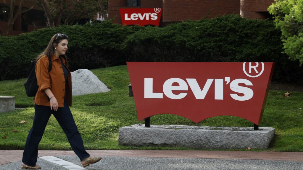 Levi Strauss Reports Strong Performance In Q3 2025 Earnings