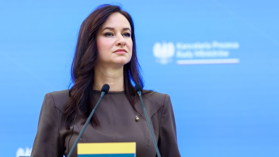 Lithuania Closes Border with Belarus Following Airspace Breach by Balloons Lithuania Closes Border With Belarus Following Airspace Breach By Balloons