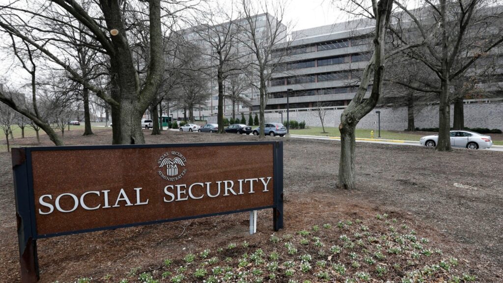 Social Security Cola Announcement Delayed By Shutdown