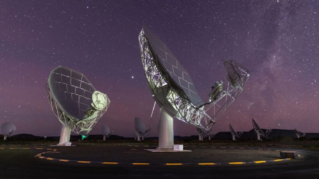 Astronomers Uncover First Radio Signal From Interstellar Comet 3i/atlas, Debunking