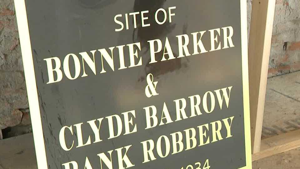 Historic Iowa Building Revamped with a Modern Touch Historic Iowa Building Revamped With A Modern Touch