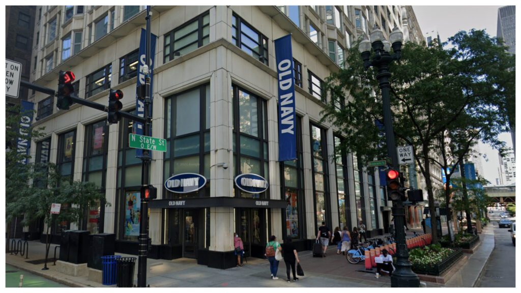 Chicago Welcomes Its Largest Barnes & Noble Store This Summer