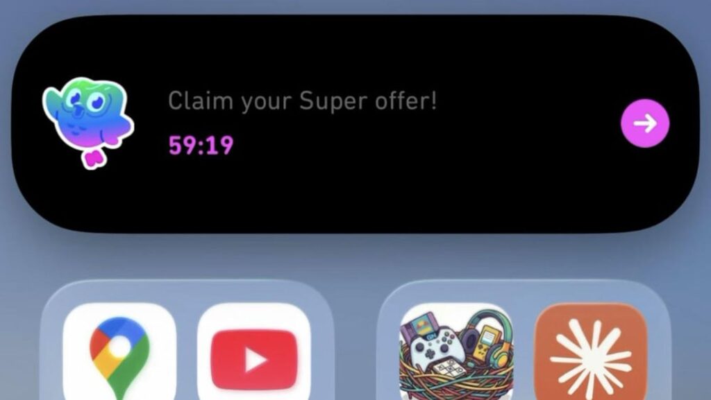 Duolingo's Dynamic Island Ad Strategy Breaks Apple's Design Rules