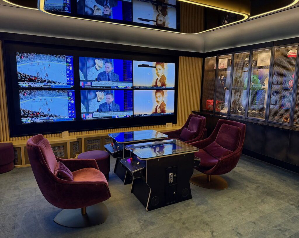 Explore the Comfort of the Chase Sapphire Lounge at Philadelphia Airport Explore The Comfort Of The Chase Sapphire Lounge At Philadelphia