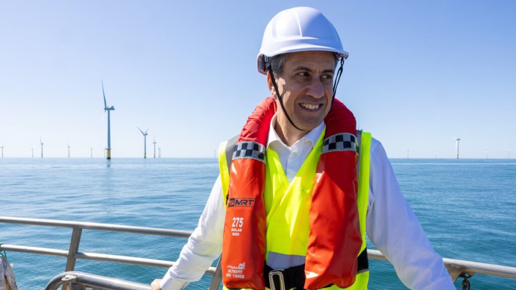 Ai Data Centers Threaten Uk's Climate Goals