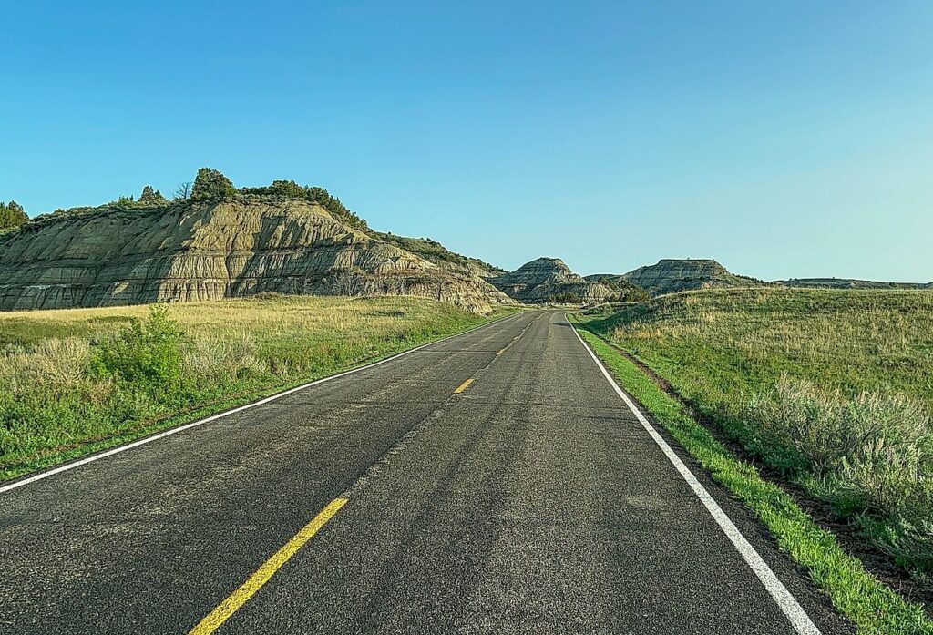 Discover North Dakota's 8 Breathtaking Scenic Drives