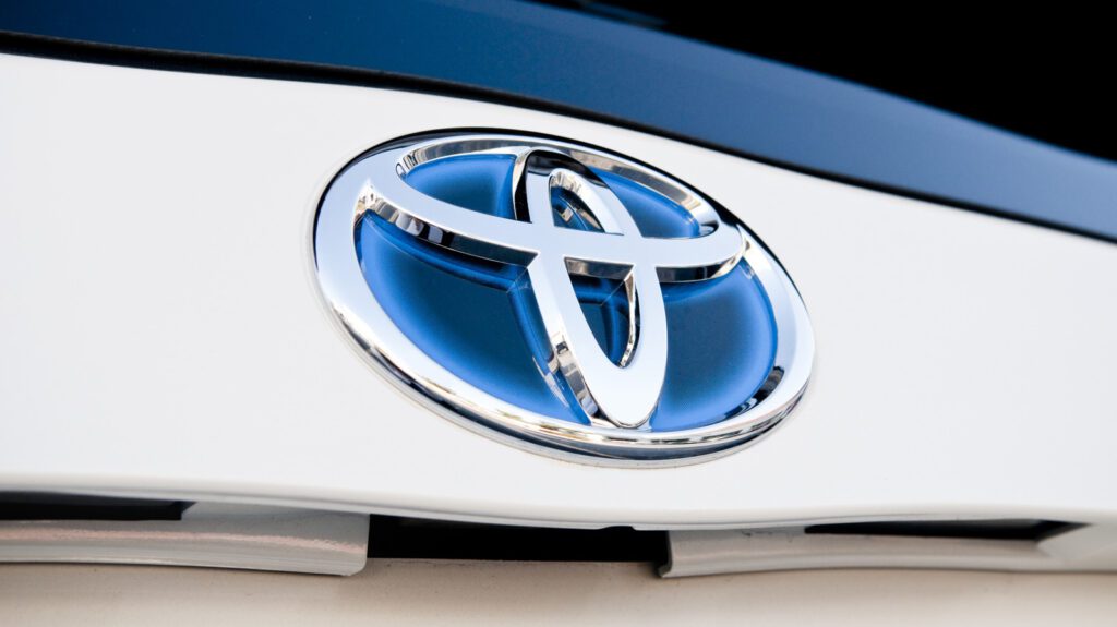 Toyota's Shift From Blue Badges On Hybrid Cars