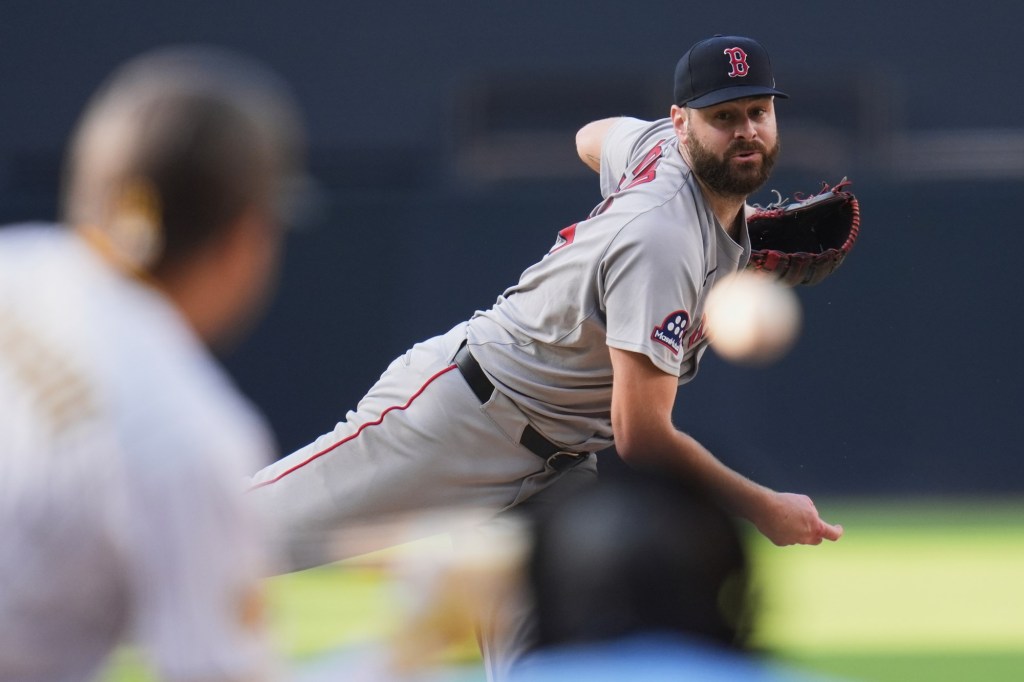 Padres Elevate Pitching Lineup With Lucas Giolito Signing