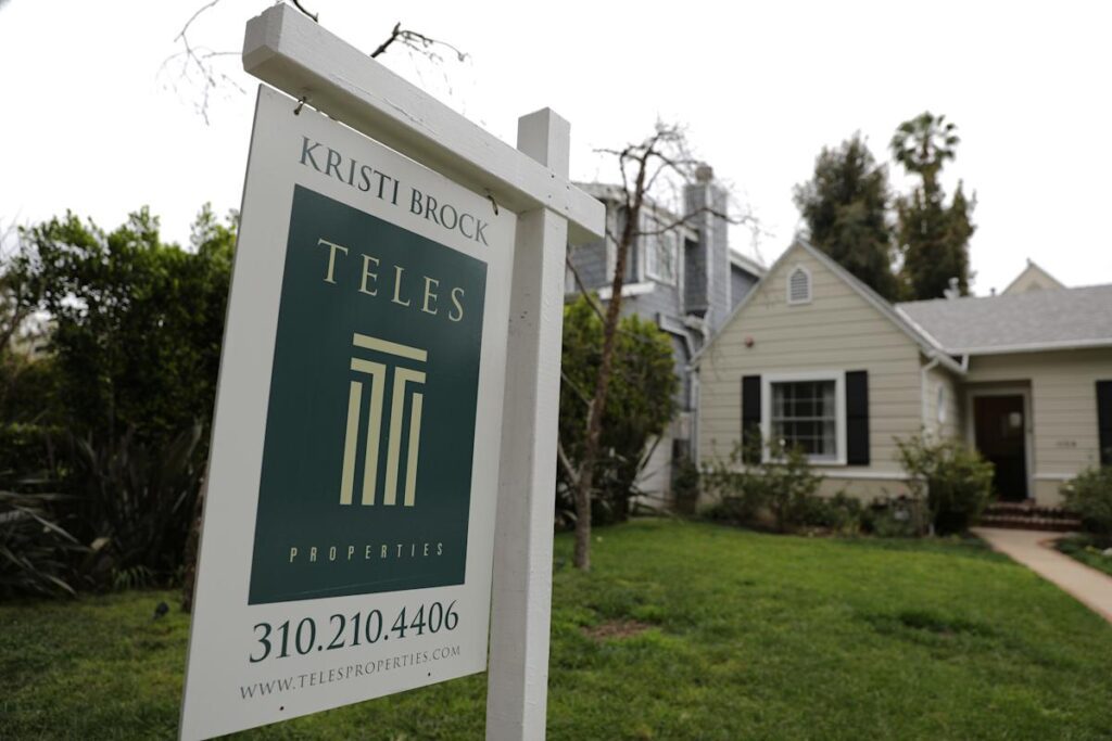 Stay Informed On Today's Mortgage And Refinance Rates