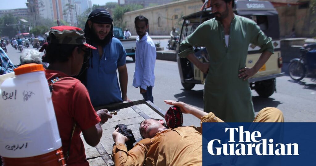 Karachi Faces Harsh New Reality of Extreme Heat Karachi Faces Harsh New Reality Of Extreme Heat