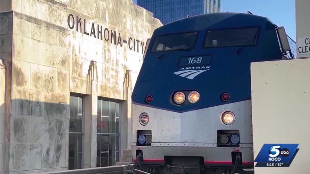 Texas Cuts Funding For Heartland Flyer Service