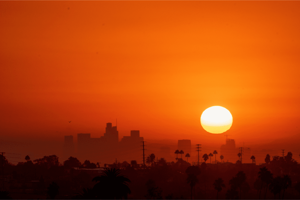 Californians Advised to Stay Indoors Amid Extreme Heat Warnings Californians Advised To Stay Indoors Amid Extreme Heat Warnings
