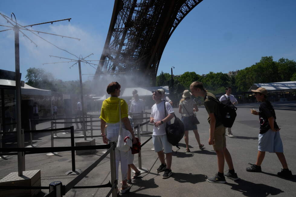 France Takes Steps to Curb Public Drinking Amid European Heatwave France Takes Steps To Curb Public Drinking Amid European Heatwave