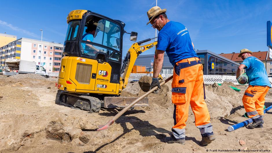 Heatwave Alerts Impact Millions Heatwave Alerts Impact Millions