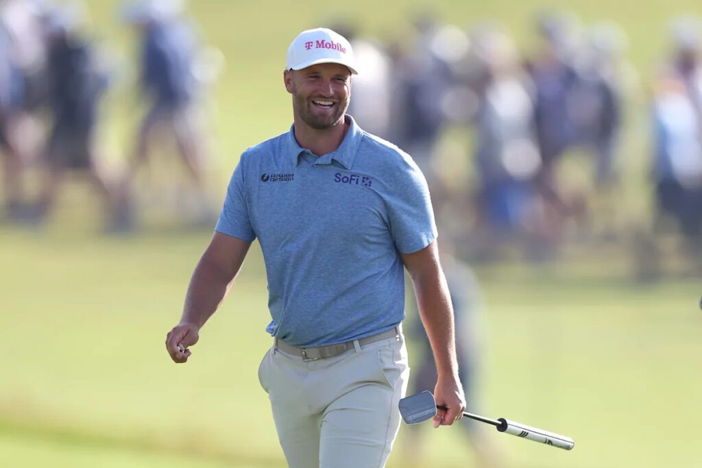 Windham Clark Maintains Lead as Second Round Begins at 2026 US Open Windham Clark Maintains Lead As Second Round Begins At 2026