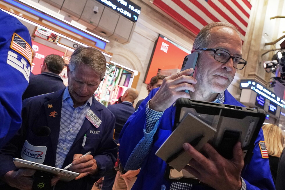 AI Stocks Decline as Oil Prices Surge Ai Stocks Decline As Oil Prices Surge