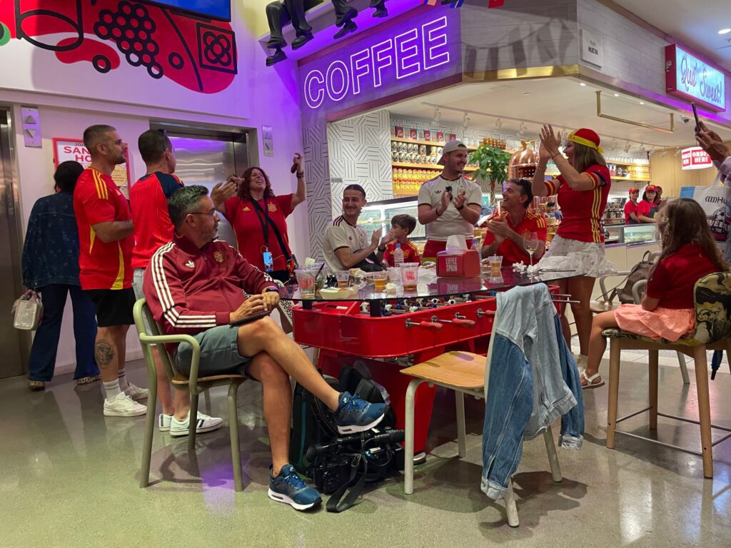 Spanish Flair Enchants World Cup Fans in New York Ahead of Finals 2026 Spanish Flair Enchants World Cup Fans In New York Ahead