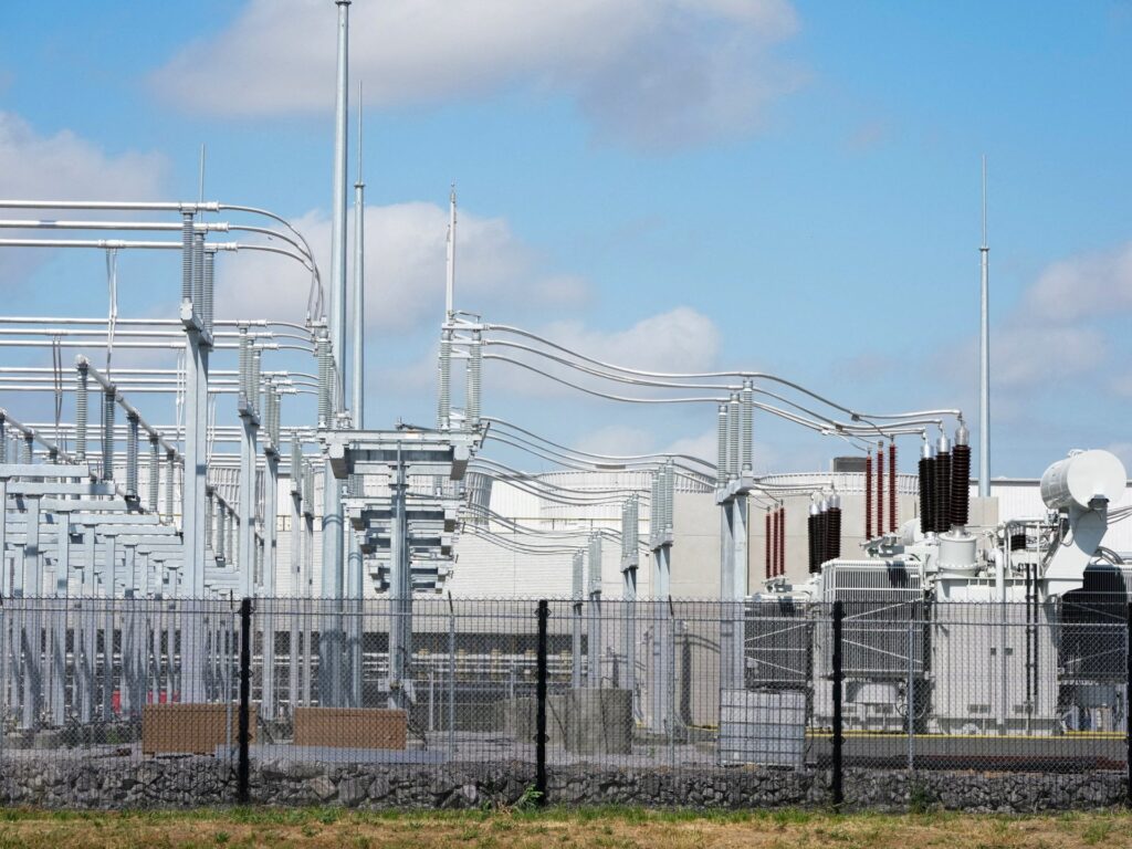 U.S. Heat Wave Sparks Concerns About Energy Needs for AI Data Centers U.s. Heat Wave Sparks Concerns About Energy Needs For Ai